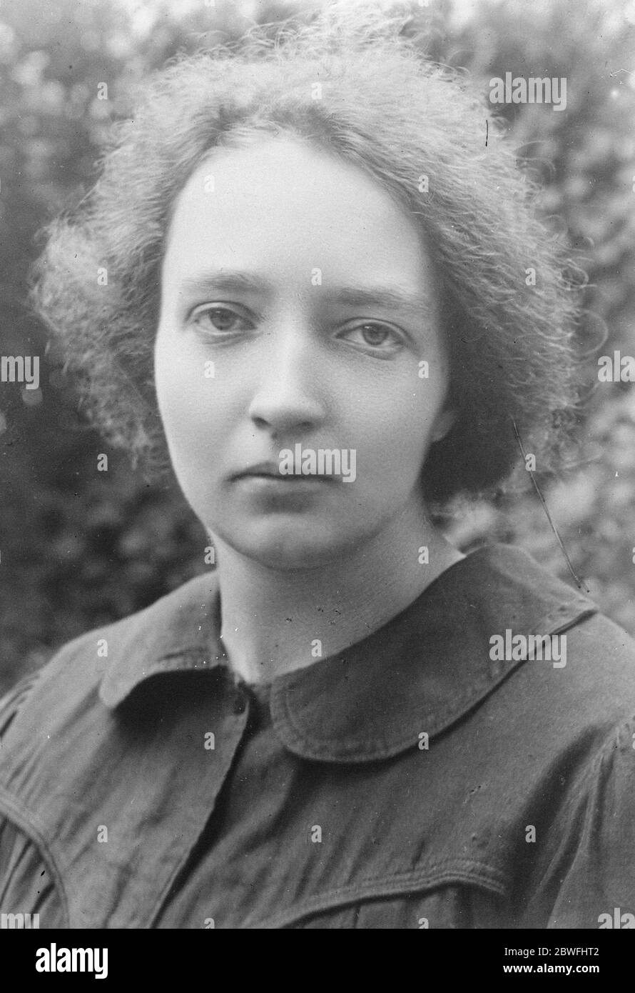 Erbgenie Mlle Irene Curie , die talentierte 16-jährige Tochter von Mme Curie , der berühmten Radium-Expertin 17. Februar 1926 Stockfoto