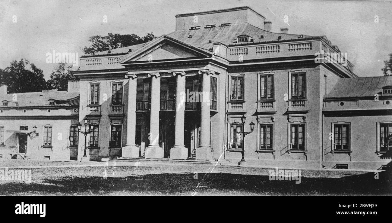 Die polnische Revolution . Schloss Belvedere, die offizielle Residenz des polnischen Präsidenten, wo das Kabinett Zuflucht nahm, und von denen einige Minister mit dem Flugzeug entkommen. 15 Mai 1926 Stockfoto