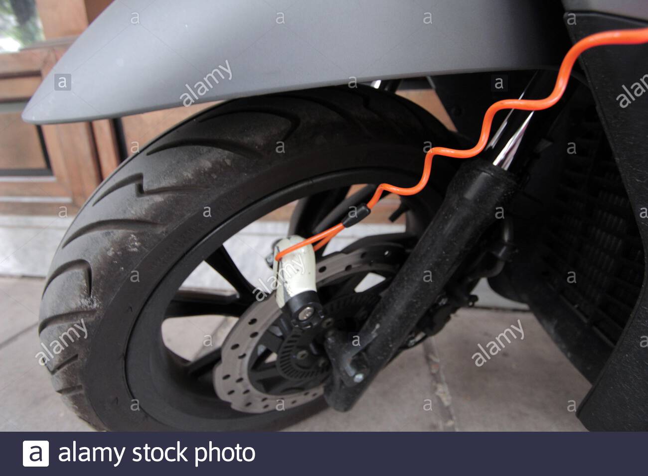 Motorcycle Tyre Stockfotos Und Bilder Kaufen Seite 2 Alamy