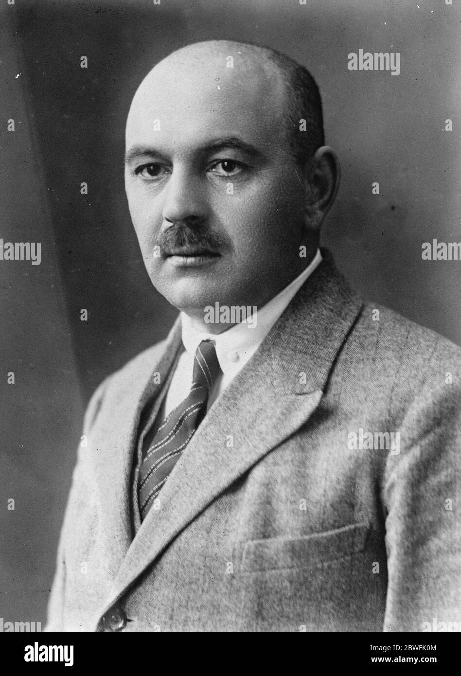 Ausgezeichnete bulgarische Besucher . M Boian Smiloff , ehemaliger Justizminister im Taankoff-Kabinett, der jetzt zu einem Besuch in London ist. 19 Februar 1925 Stockfoto