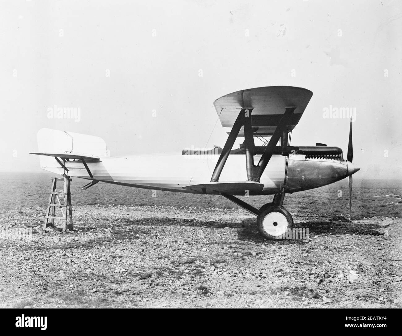 Briten führen in Flugzeugen die Fairey 'Fox' , eine neue Maschine von sehr hoher Leistung, von denen eine große Anzahl gerade vom Luftministerium bestellt worden. Diese Maschine stellt viel neuere Forschungsarbeiten auf Seiten der Fairey Aviation Co Ltd 2 Oktober 1925 Stockfoto