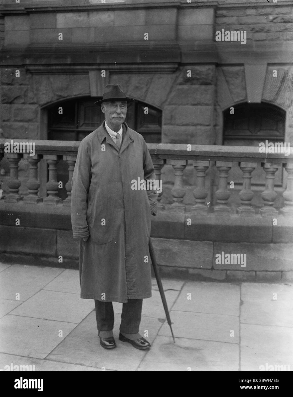 Septuagenarian Englischen Herzog . Der Herzog von Wellington, der in seinem 76. Jahr ist, ist hier in Harrogate gesehen, wo er die Heilung nimmt. Bis 30. August 1924 Stockfoto