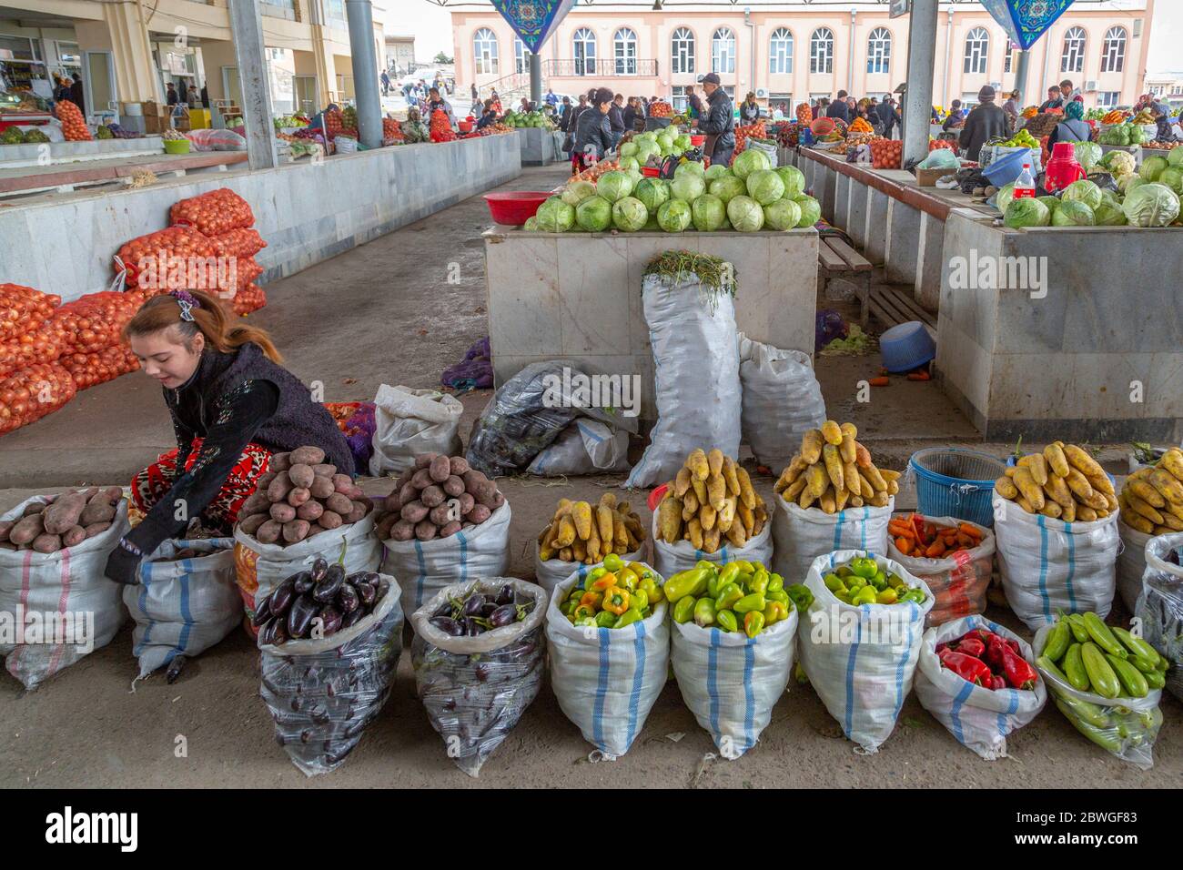 Obst- und Gemüsemarkt bekannt als Siab Bazaar, in Samarkand, Usbekistan Stockfoto