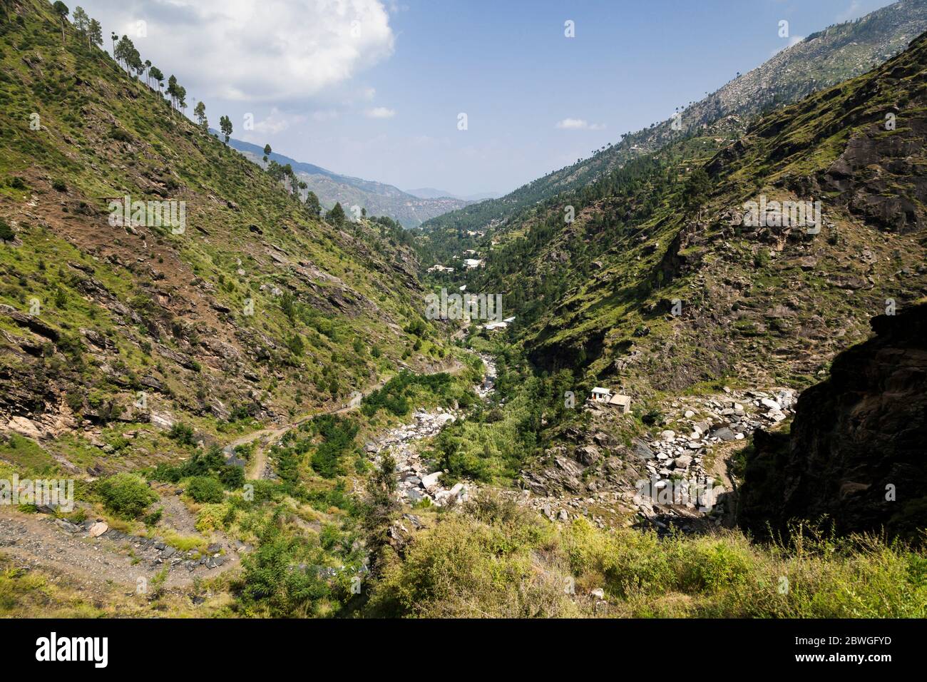 Versteckte Galerie, Elum Mountain Trekking Pfad, Marghuzar, Swat, Khyber Pakhtunkhwa Provinz, Pakistan, Südasien, Asien Stockfoto