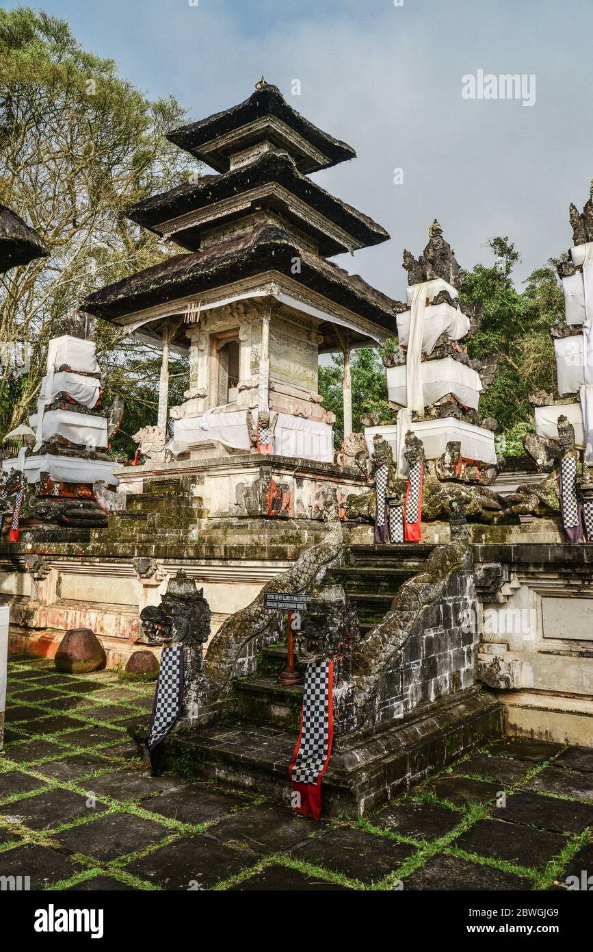 Pura Lempuyang Tempel mit bei sonnigem Tag auf Bali, Indonesien Stockfoto