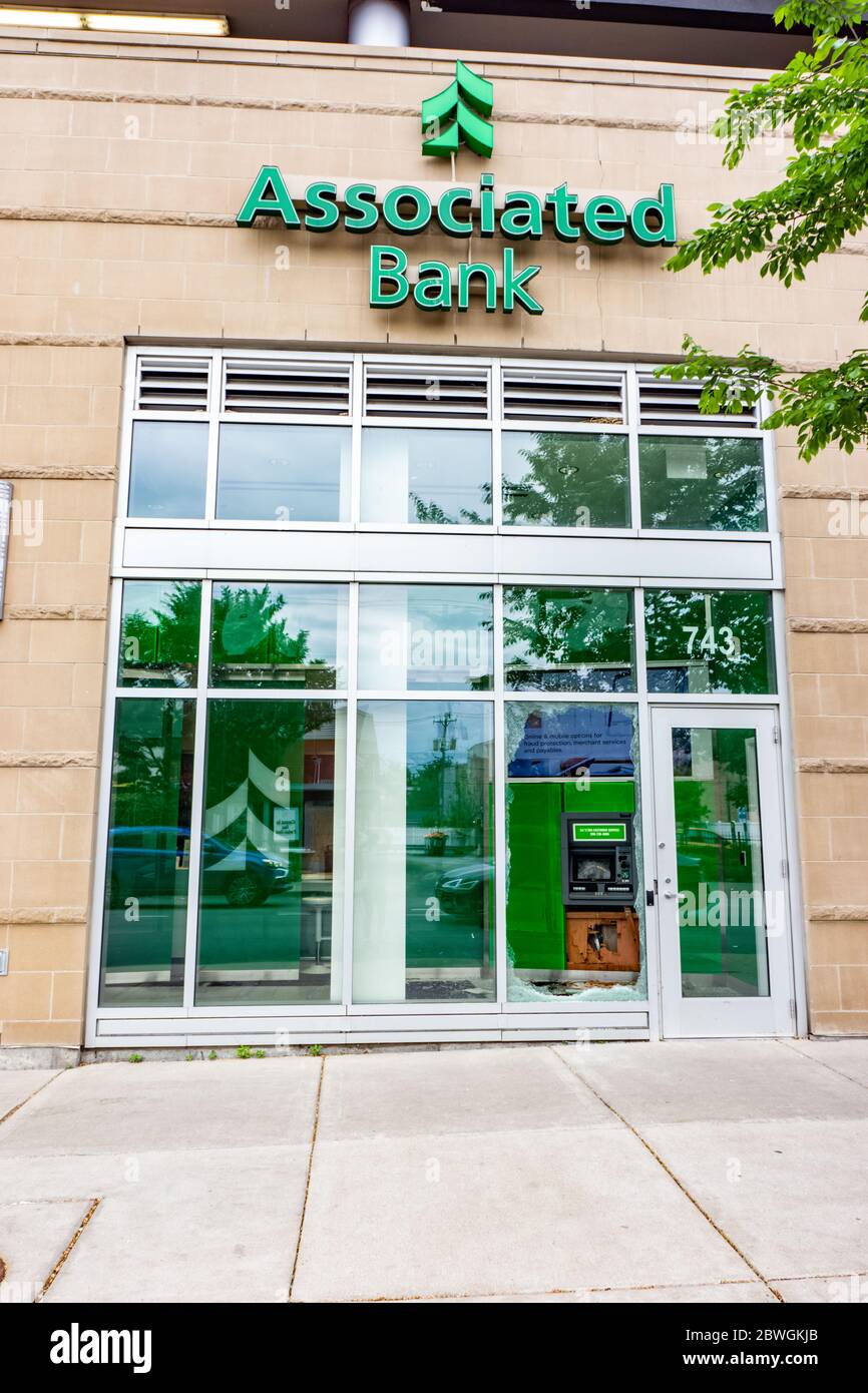 Business Schäden an der Southside von Chicago, von Unruhen, die nach dem Tod von George Floyd durch einen Minneapolis Polizeibeamten in 2020 stattfand. Stockfoto