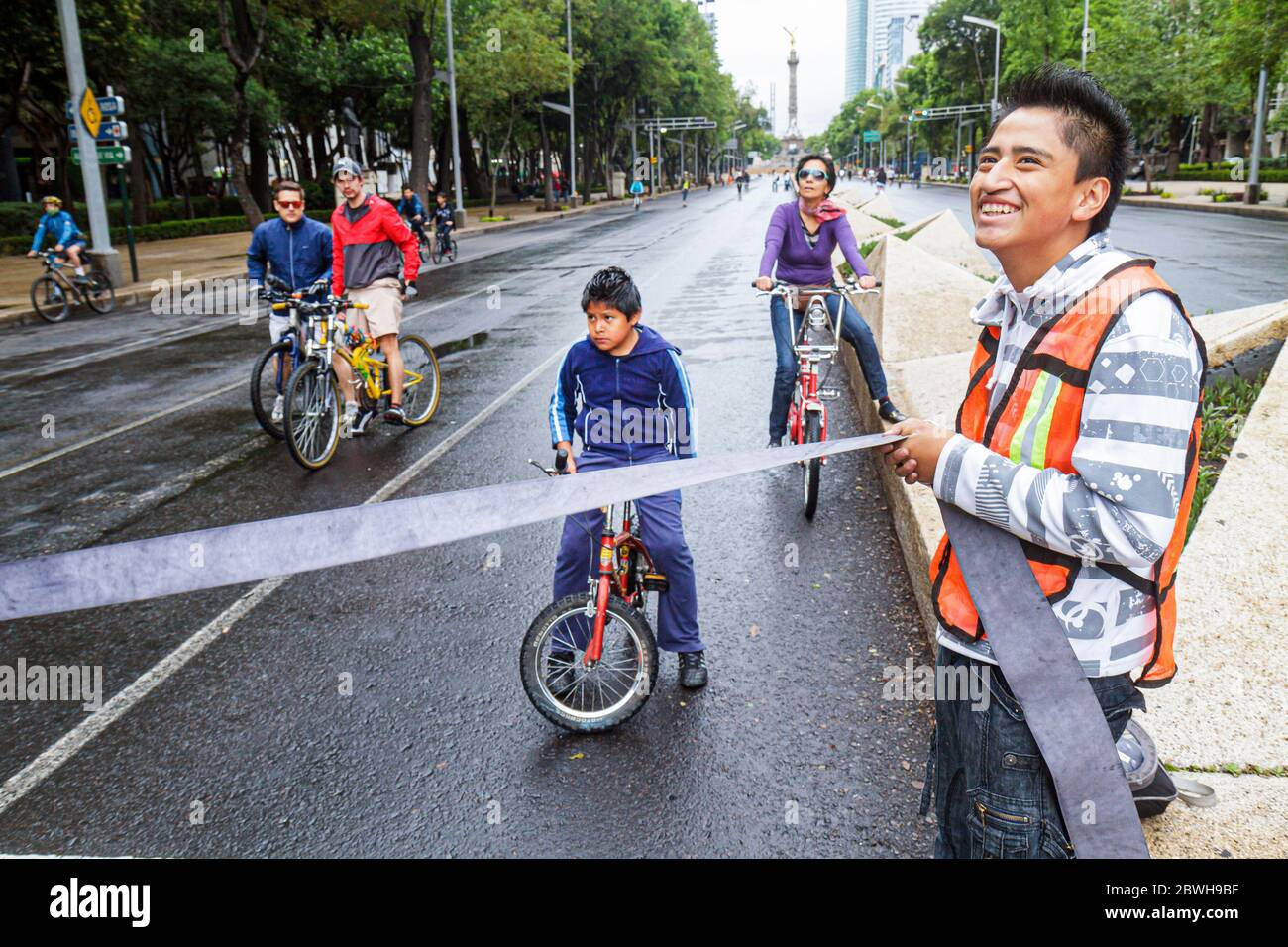 Mexiko-Stadt, mexikanisch, lateinamerikanisch, lateinamerikanisch, ethnisch, Paseo de la Reforma, Cicloton, Stadtprogramm, Sonntag Straßensperrung, Fahrrad Stockfoto