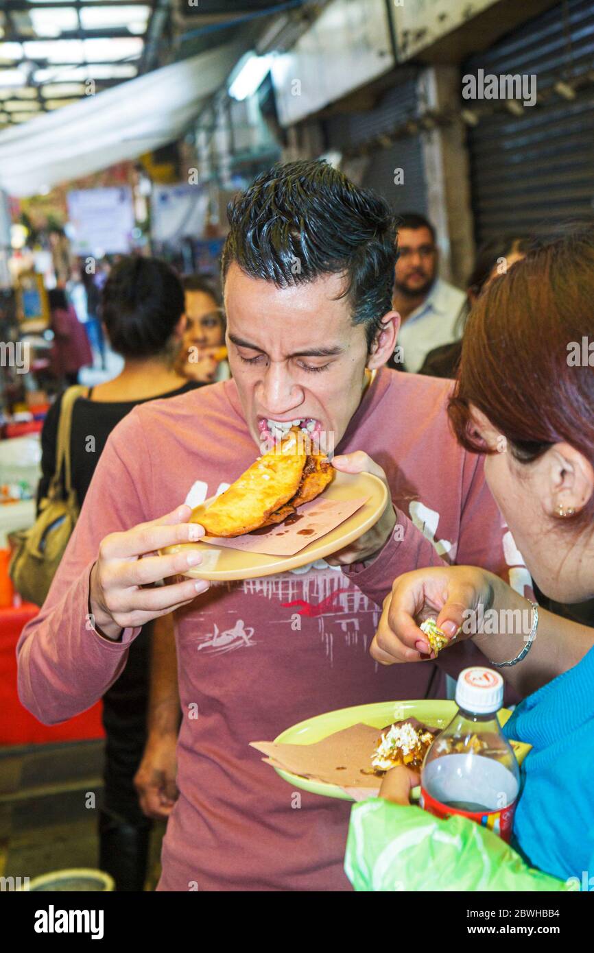 Mexiko-Stadt, DF México, Bundesdistrikt, Distrito Federal, Cuauhtemoc, Centro historico, Venustiano Carranza, hispanischer Mann Männer Erwachsene Männer, mexikanische Mex Stockfoto