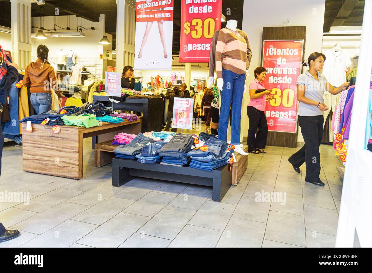 Mexiko, Nord, Mexiko-Stadt, DF México, Bundesdistrikt, Distrito Federal, Cuauhtemoc, Centro historico, Venustiano Carranza, Shopping Shopper Shopper Shopper shoppen Stockfoto