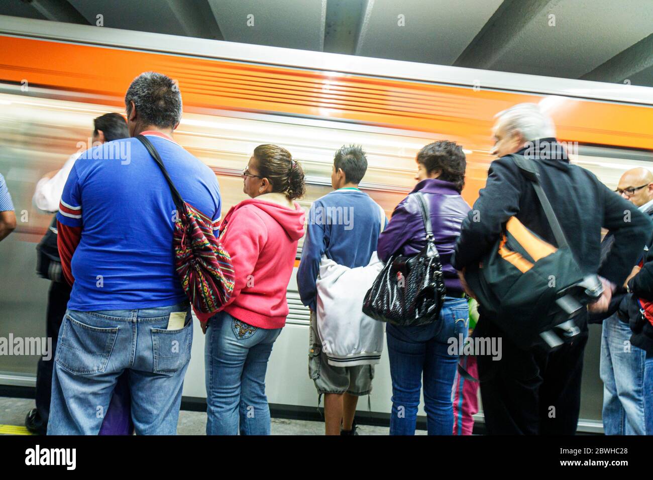 Mexiko, Nord-Mittelamerika, Mexiko-Stadt, DF, D.F., Ciudad de México, Bundesbezirk, Distrito Federal, Mexiko-Stadt, U-Bahn, Bahnhof Hildago, Linie 2, Hi Stockfoto