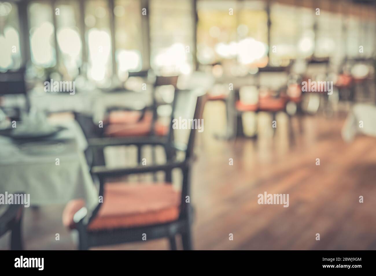 Defokussiertes Bild Des Beleuchteten Restaurants Stockfoto