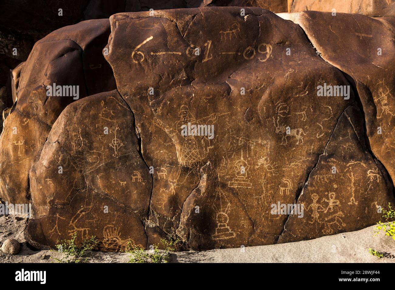 Alte Felsgravuren, Indus Tal, Chilas, Gilgit-Baltistan Provinz, nördlichen Gebieten, Pakistan, Südasien, Asien Stockfoto