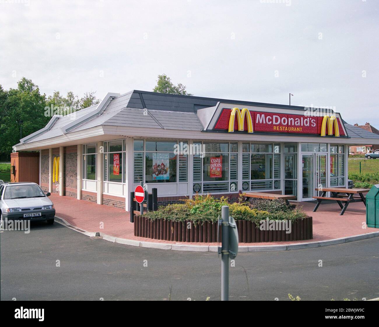 1995, frühe McDonalds fahren durch, Newcastle upon Tyne, Nordostengland Stockfoto