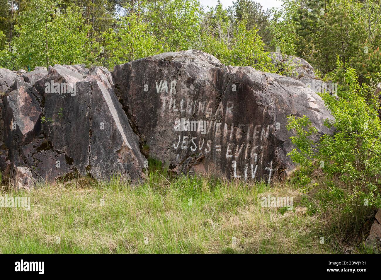 Wo verbringt ihr die Ewigkeit? Jesus = ewiges Leben, geschrieben auf einem Felsen. Sollentuna. Stockfoto