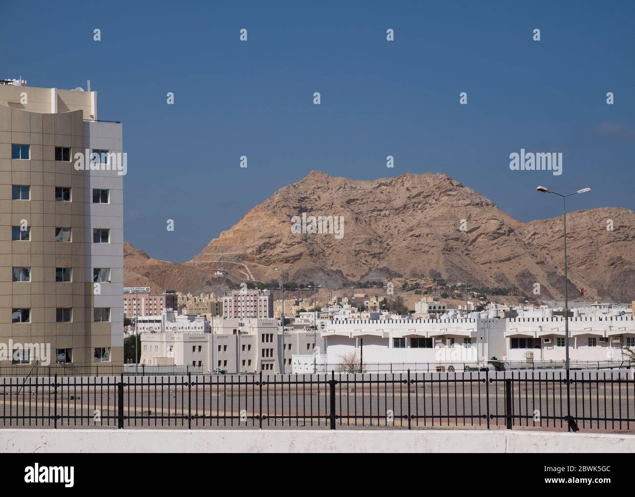 Blick auf das Wohngebiet in Mutrah, Muscat, Sultanat in Oman. Stockfoto