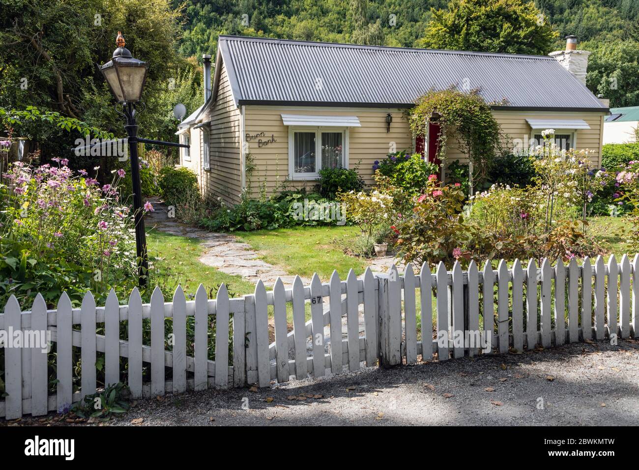 Holzhaus Neuseeland Haus Stockfotos Und Bilder Kaufen Alamy