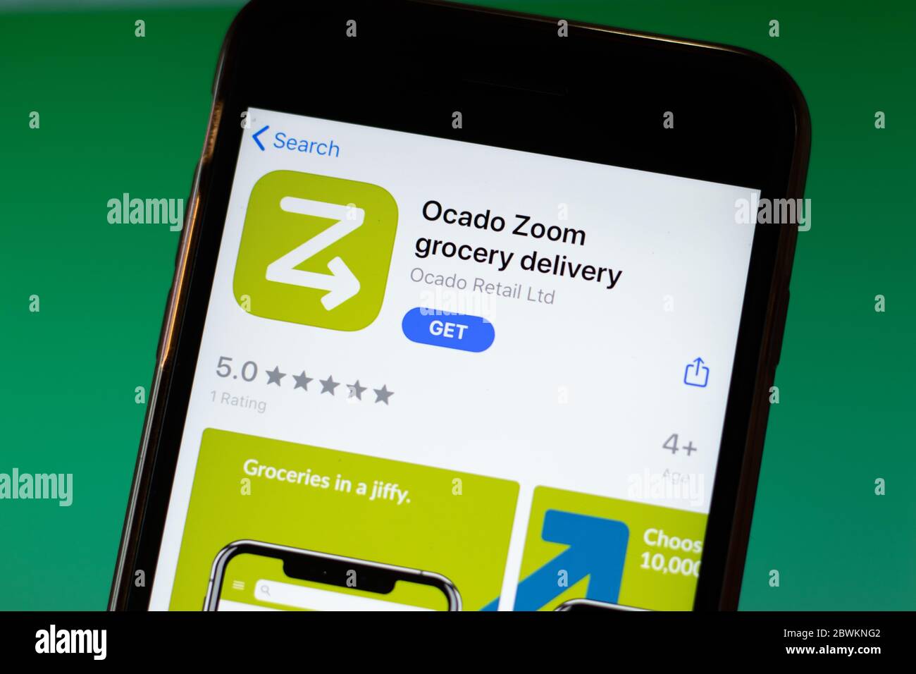 Moskau, Russland - 1. Juni 2020: Ocado Zoom App Mobile Logo Nahaufnahme auf dem Bildschirm, illustrative Editorial. Stockfoto