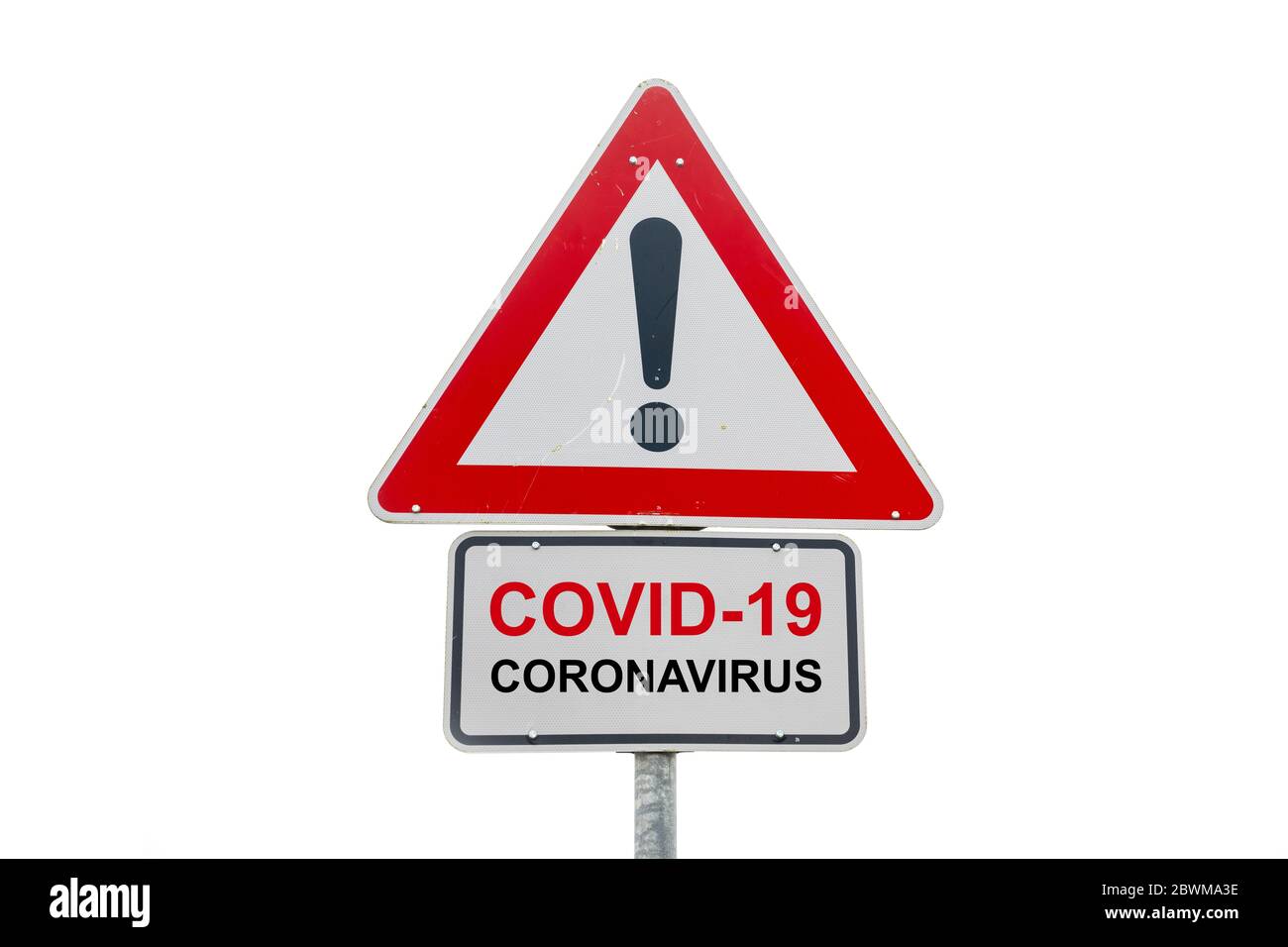 Warnung Verkehrsschild mit Text covid-19, Coronavirus, isoliert auf weißem Hintergrund Stockfoto