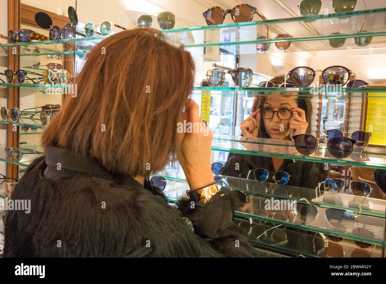 OPTIKER IN PARIS Stockfoto