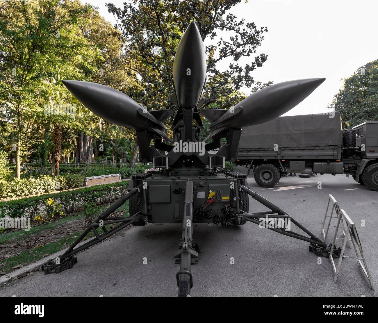 Hawk Missile Transporter Launcher. Anzeige von Militärfahrzeugen. Tag Der Spanischen Streitkräfte. Stockfoto