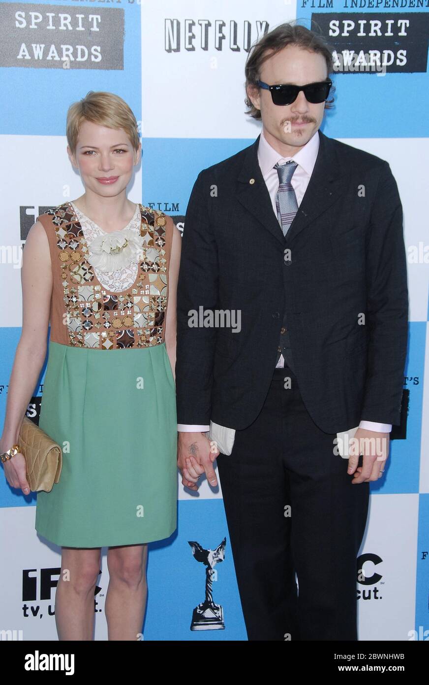 Michelle Williams und Heath Ledger bei den 22. Film Independent Spirit Awards - Arrivals am Santa Monica Beach in Santa Monica, CA. Die Veranstaltung fand am Samstag, 24. Februar 2007 statt. Foto: SBM / PictureLux- Dateireferenz # 34006-3351SBMPLX Stockfoto