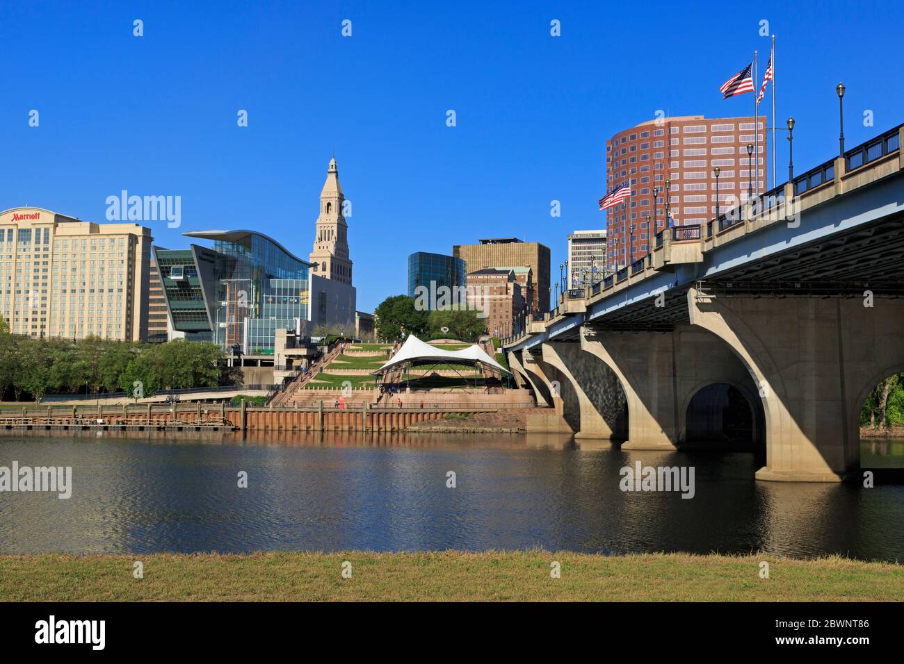 Skyline von Hartford & Connecticut River, Connecticut, USA Stockfoto