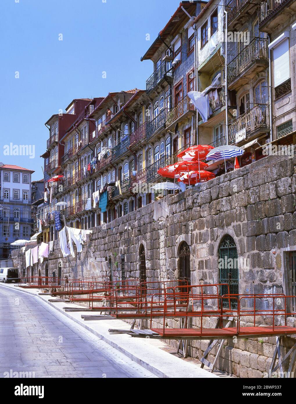 Historische Reihenhäuser im Ribeira District, Porto (Porto), Norte Region, Portugal Stockfoto