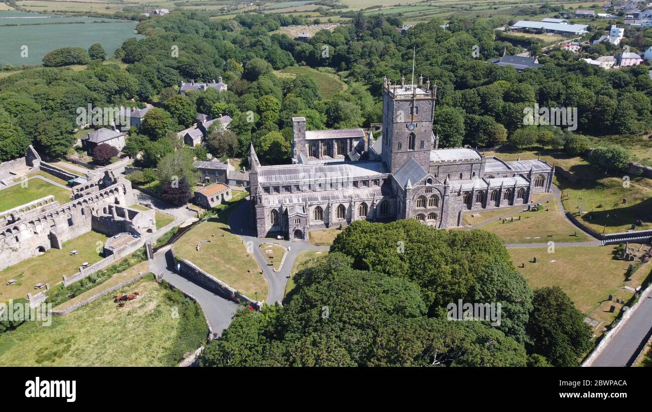 Luftaufnahme der St Davids Kathedrale Stockfoto