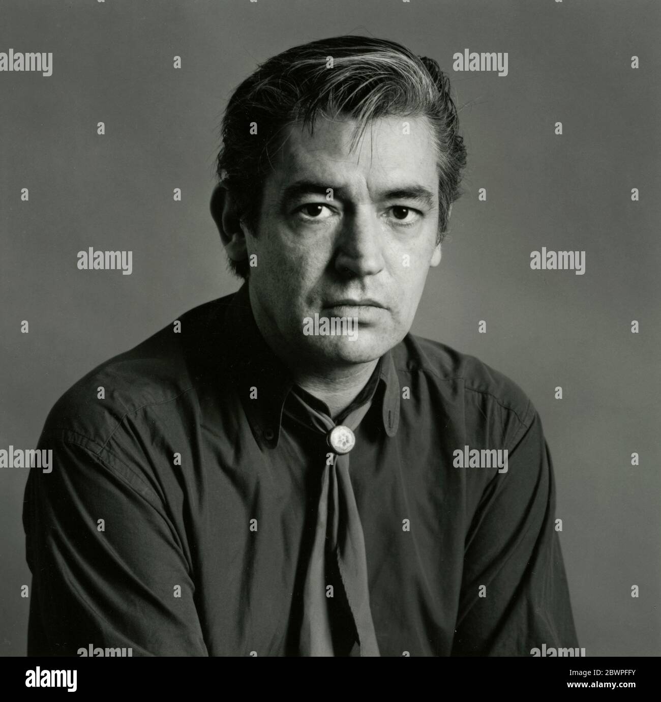 Schwarz-Weiß-Porträt des britischen Musikers Chirs Spedding um die 1980er Jahre Stockfoto