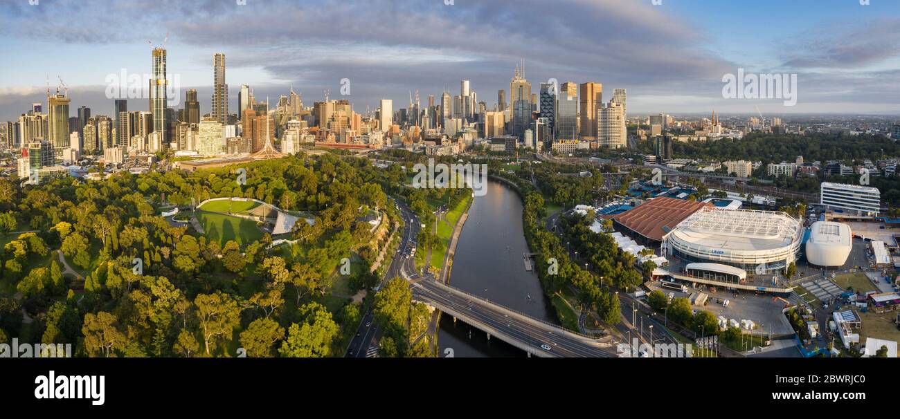 Melbourne Australien 2. Februar 2020 : Luftpanorama der Rod Laver Arena und der Stadt Melbourne Australien Stockfoto