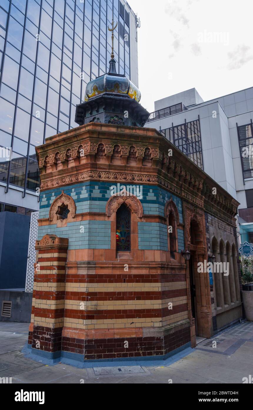 London, Großbritannien: 2. Dez 2017: Das viktorianische Badehaus wurde ursprünglich als unterirdisches türkisches Badehaus erbaut und im Februar 1895 eröffnet. Es wurde von Archit entworfen Stockfoto