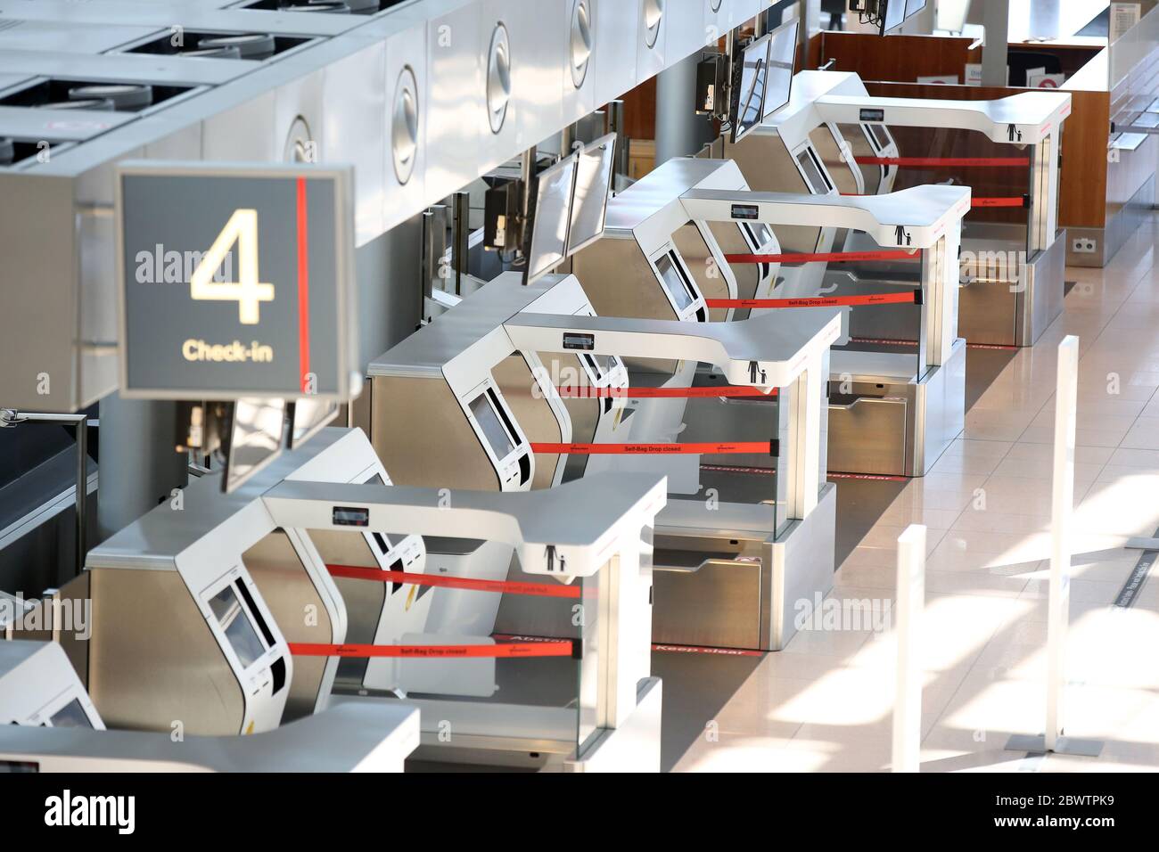 Wann Schließt Der Check In Schalter www.alamy.de