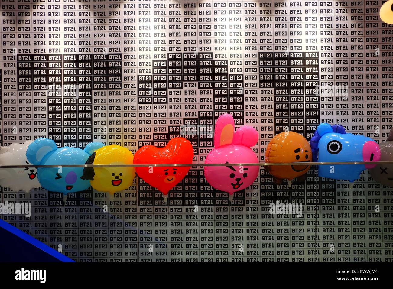 SEOUL, SÜDKOREA - 29. DEZEMBER 2018: BT21 Character Balloons, BT21 ist die erste Präsentation von LINE Friends Creators. Die Charaktere entworfen b Stockfoto