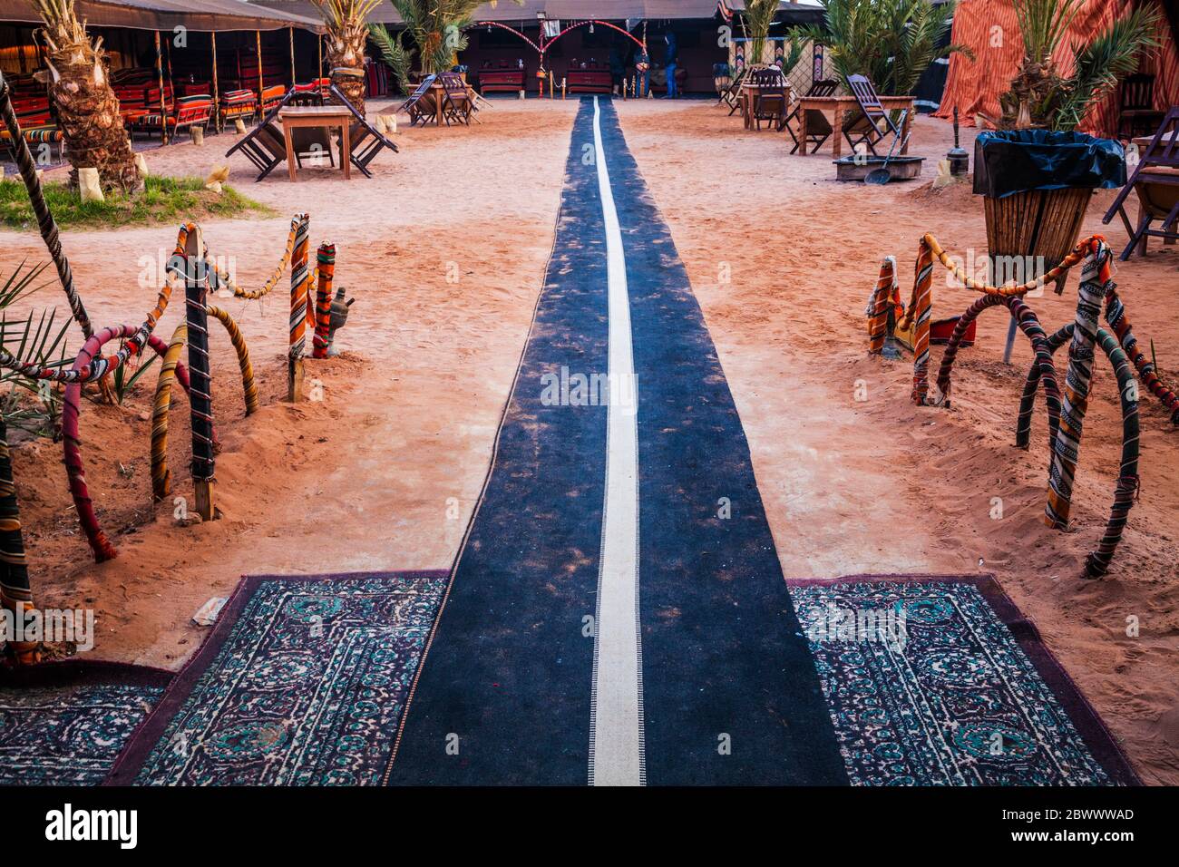 Ein touristisches beduinenlager in der jordanischen Wüste im Wadi Rum bei Petra. Stockfoto