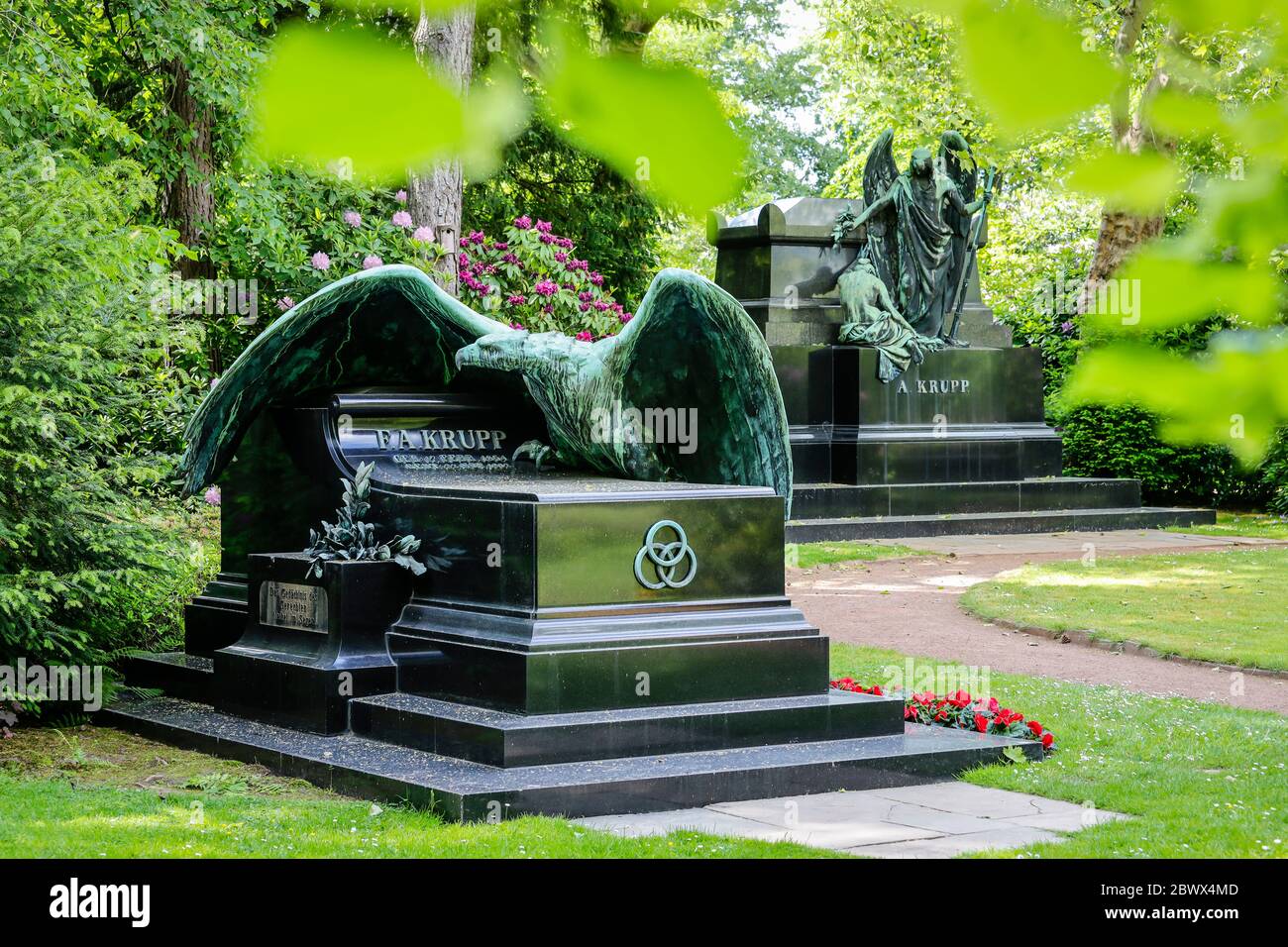 Essen, Ruhrgebiet, Nordrhein-Westfalen, Deutschland - Grab von Friedrich Alfred Krupp, Familienfriedhof der Krupp Industriellen Familie, Bredeney ceme Stockfoto