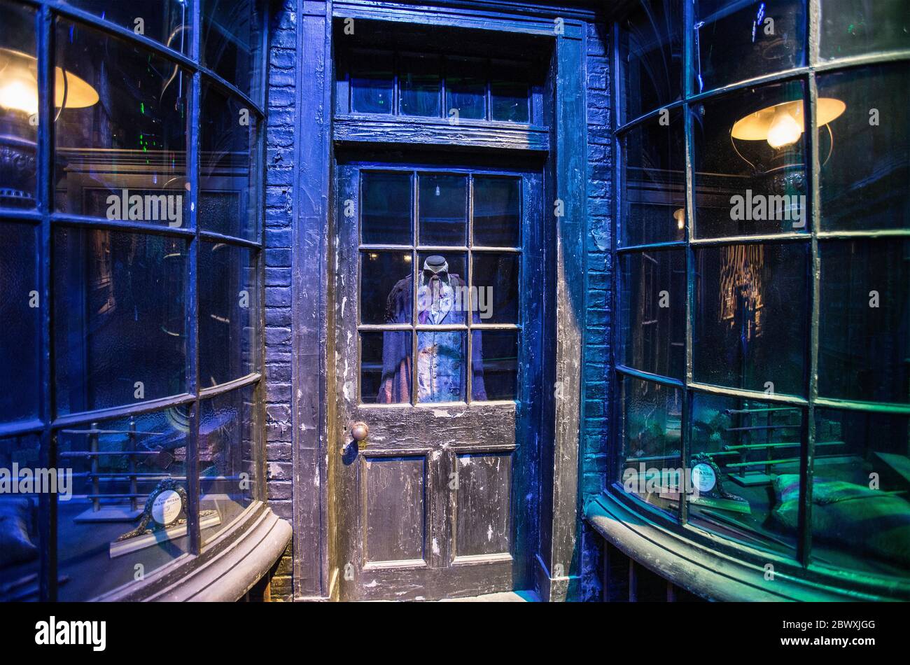 Ollivanders Zauberladen, Harry Potter, Studiotour, Backstage, Objekte, Filmfabrik, Studios, London, Großbritannien Stockfoto
