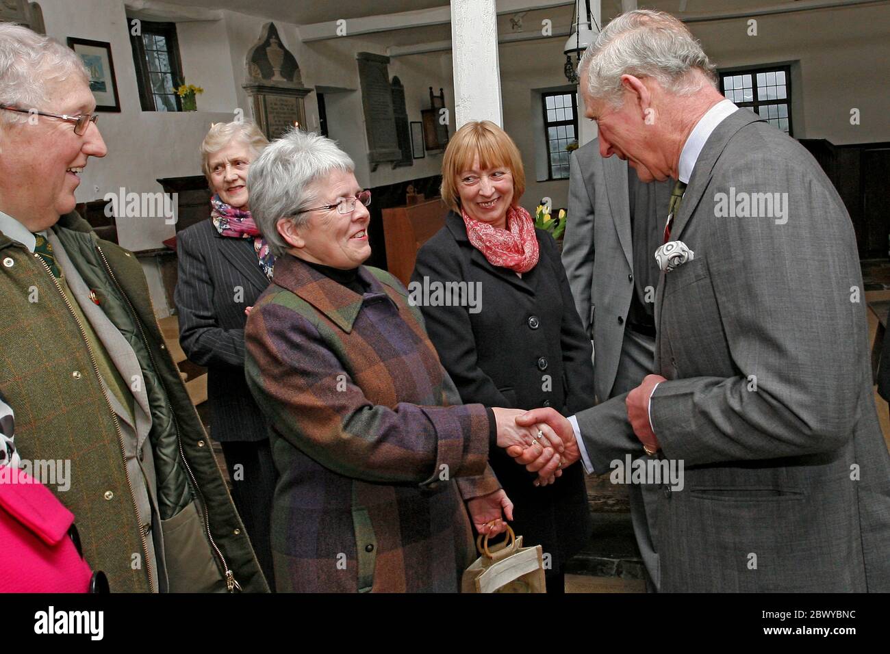 Prinz Charles der Prinz von Wales besucht am 31. Januar 2014 die Maesyronnen Chapel, die eine Meile nördlich von Glasbury-on-Wye, Powys, Wales liegt. Prin Stockfoto