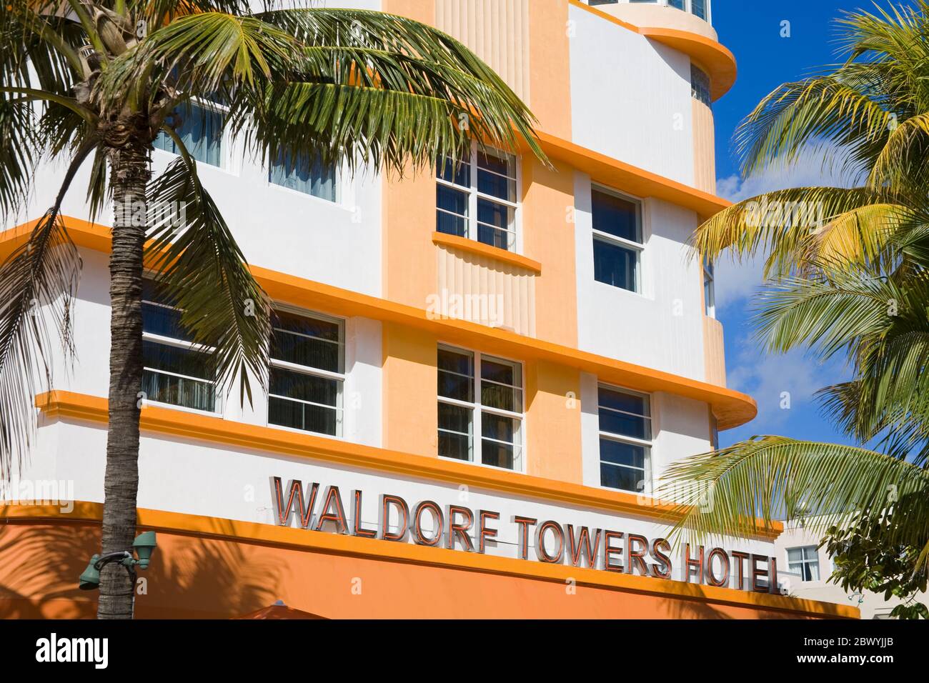 Waldorf Towers Hotel am Ocean Drive, South Beach von Miami Beach, Florida, USA Stockfoto