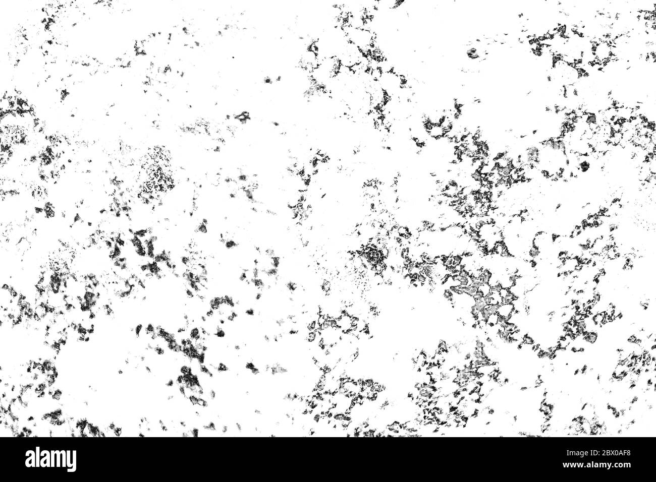 Abstrakter monochromer Hintergrund. Schwarz-weiß-Strukturmuster mit Tuscheflecken, Rissen, Flecken. Für Druck und Design Stockfoto