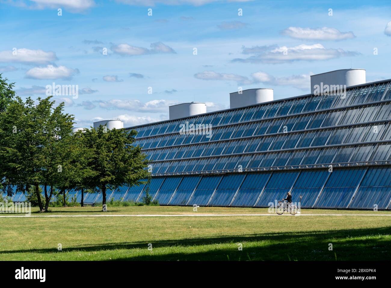 IBA-Projekt Wissenschaftspark Rheinelbe, 300 Meter lange Glashalle, Gelsenkirchen Stockfoto