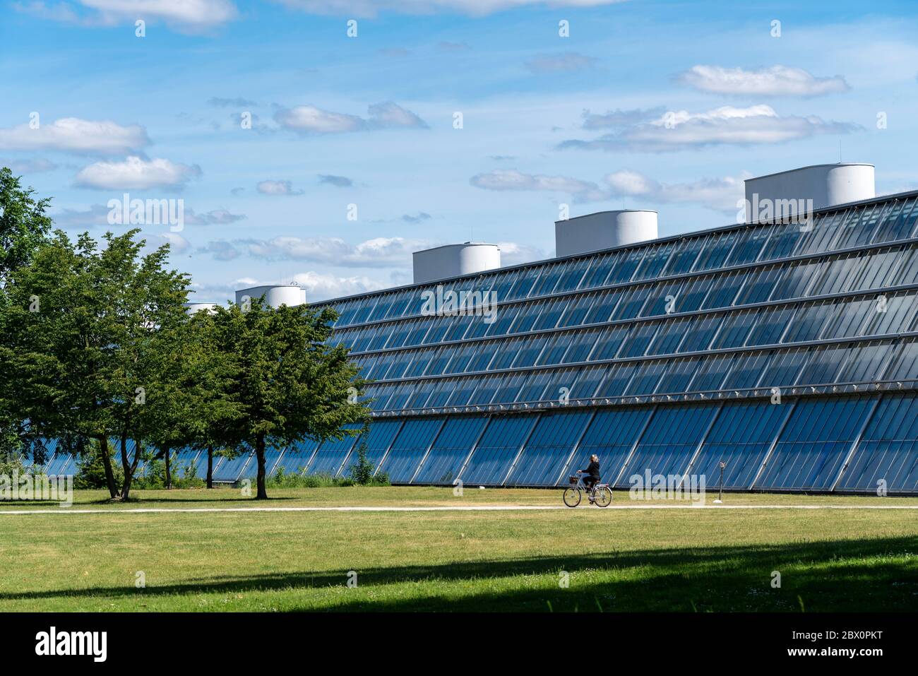 IBA-Projekt Wissenschaftspark Rheinelbe, 300 Meter lange Glashalle, Gelsenkirchen Stockfoto