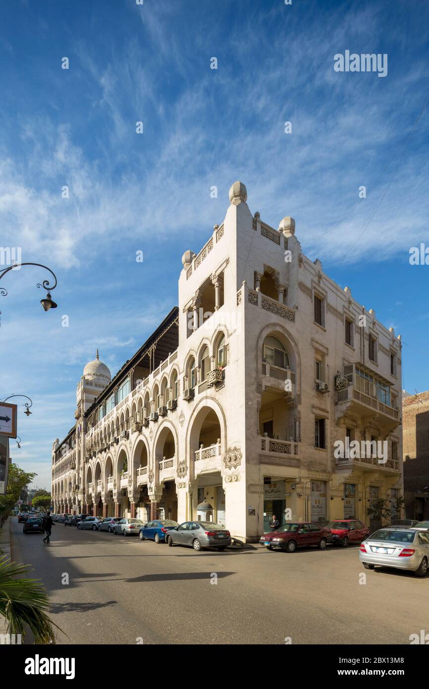Anfang des 20. Jahrhunderts neo-islamischen Gebäuden auf Bagdad Street, Korba, Heliopolis, Kairo, Ägypten Stockfoto