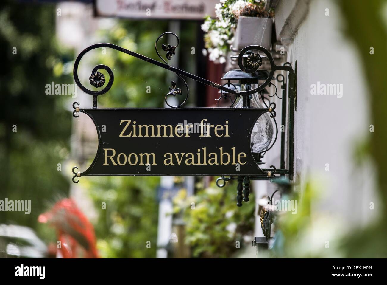 Zimmer vorhanden, Schild Hotel, Reil, Rheinland-Pfalz, Deutschland Stockfoto