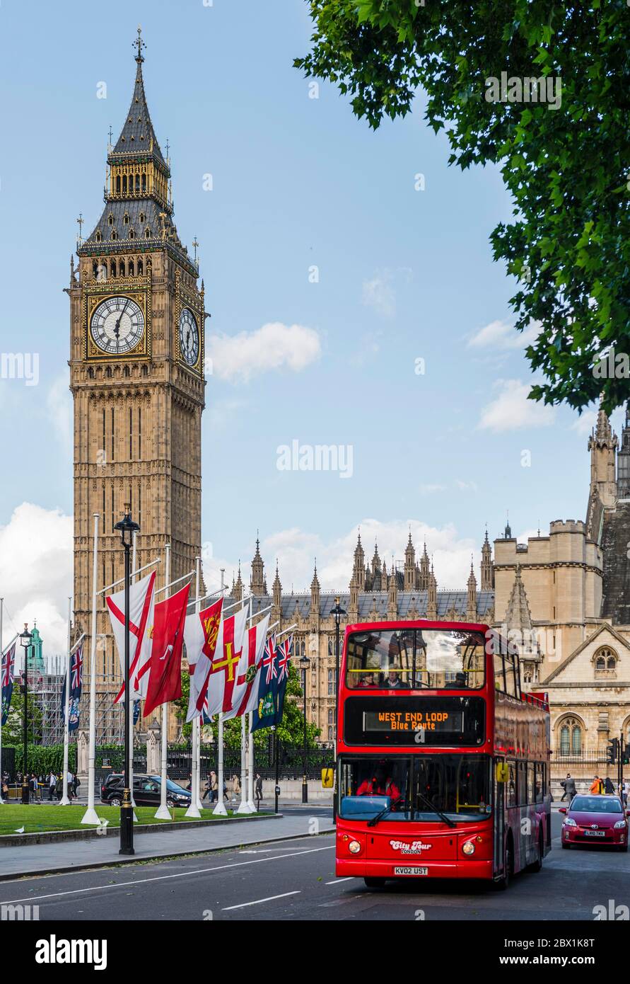 Red Doppeldeckerbus, Palace of Westminster, Houses of Parliament, Big Ben, City of Westminster, London, England, Vereinigtes Königreich Stockfoto