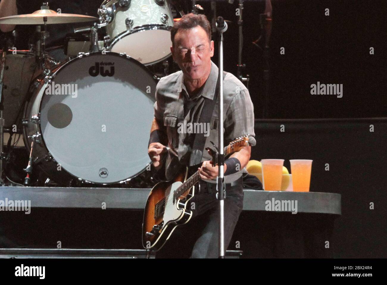 RIO DE JANEIRO, 21.09.2013: Bruce Springsteen & The E Street Band tritt auf der Main Stage of Rock in Rio V in Rio de Janeiro auf (Néstor J. Beremblum) Stockfoto