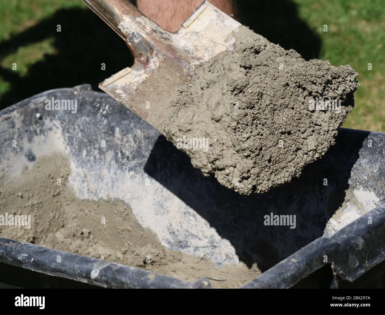 Sand und zement mischen Fotos und Bildmaterial in hoher Auflösung Alamy