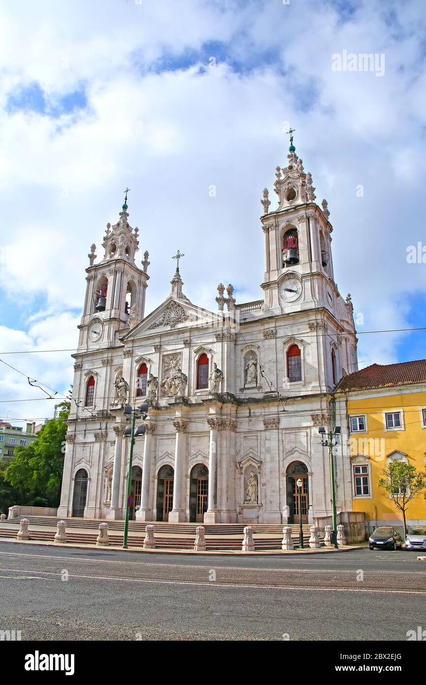 Estrela Basilika oder Königliche Basilika und Kloster des Heiligsten Herzens Jesu, ist eine Basilika und alten karmeliter-Kloster in Lissabon, Portugal Stockfoto