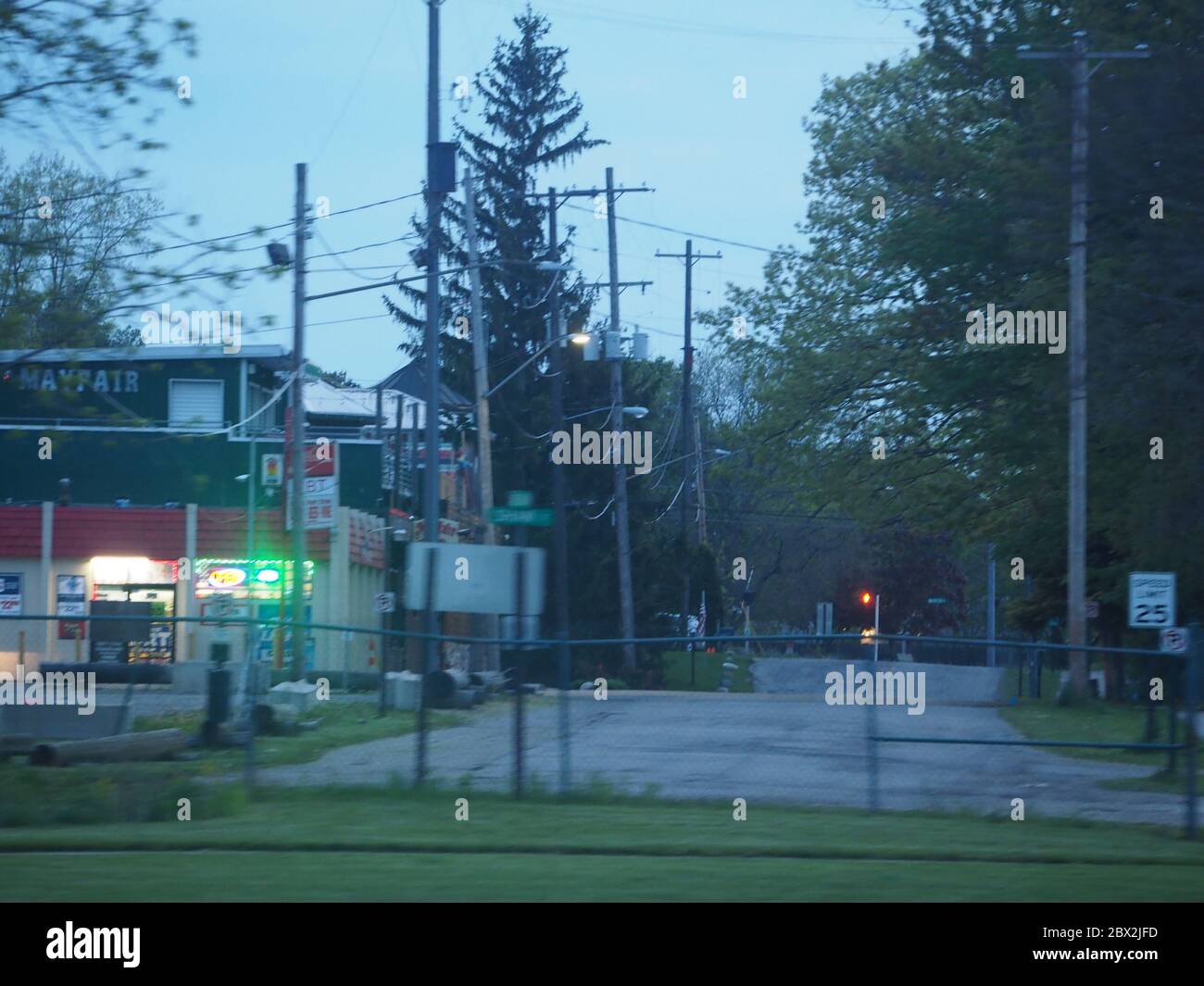 Leere Parkplätze im Restaurant während der Quarantäne Stockfoto