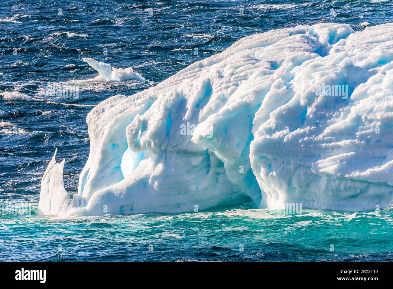 Antarktis, Südmeer, Antarktische Halbinsel, Graham Land, Eisberge des Antarktischen Kreises (66 66 33'W) Stockfoto