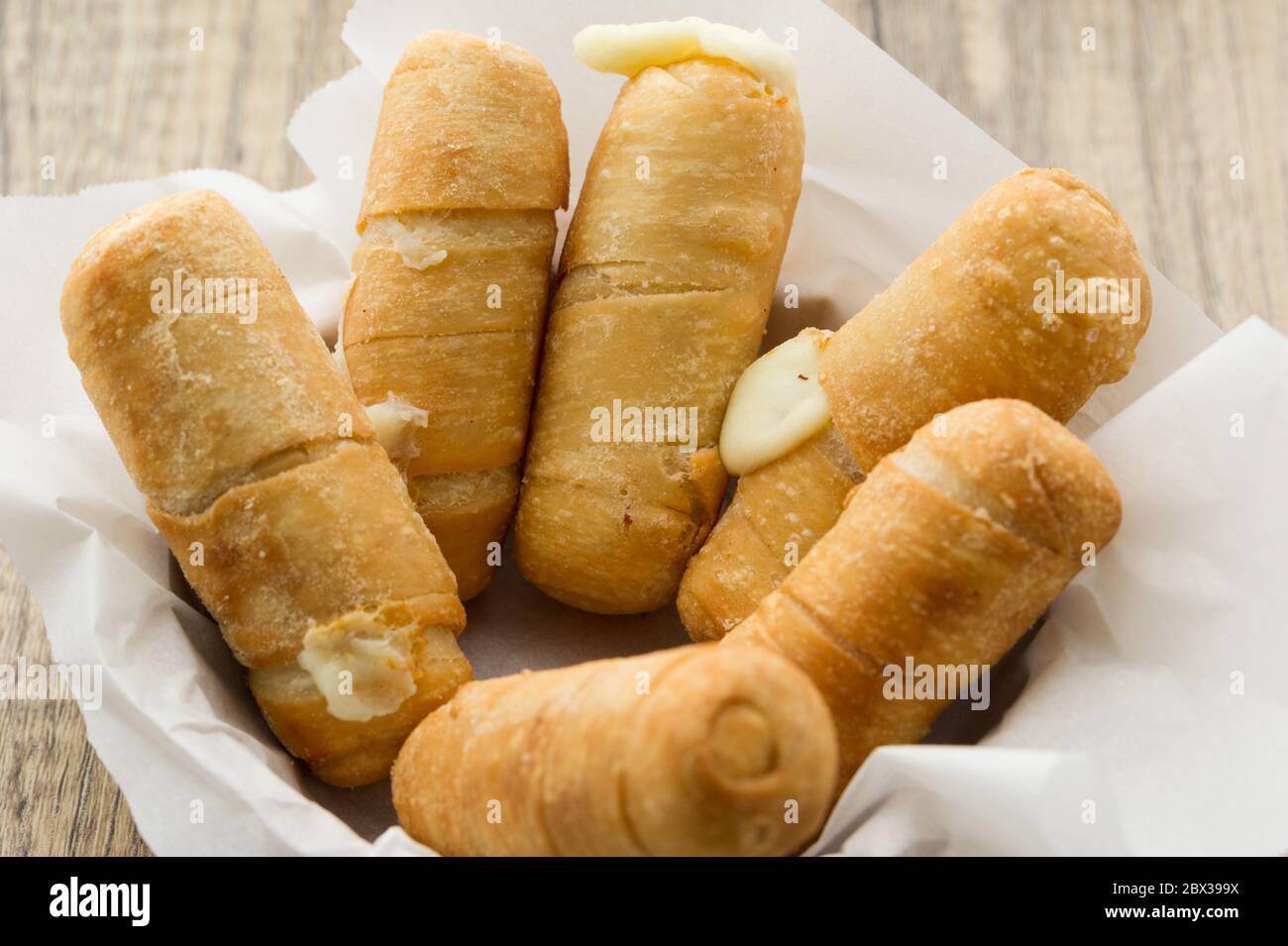 Tequenos venezolanos Fotos und Bildmaterial in hoher Auflösung Alamy